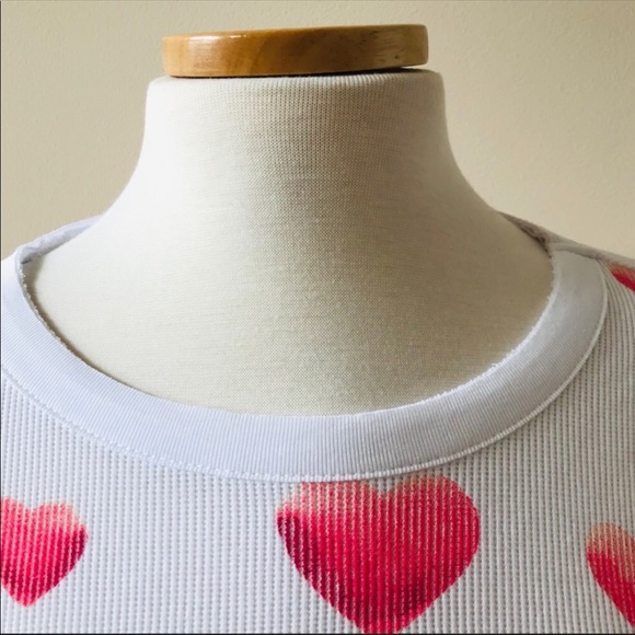 NWT Chaser White with Pink Ombré Hearts Thermal Knit Crew Neck Long Sleeve Shirt - Picture 6 of 15